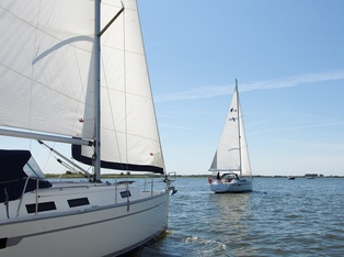 Bavaria 2015 Cruiser 33 "Manya"